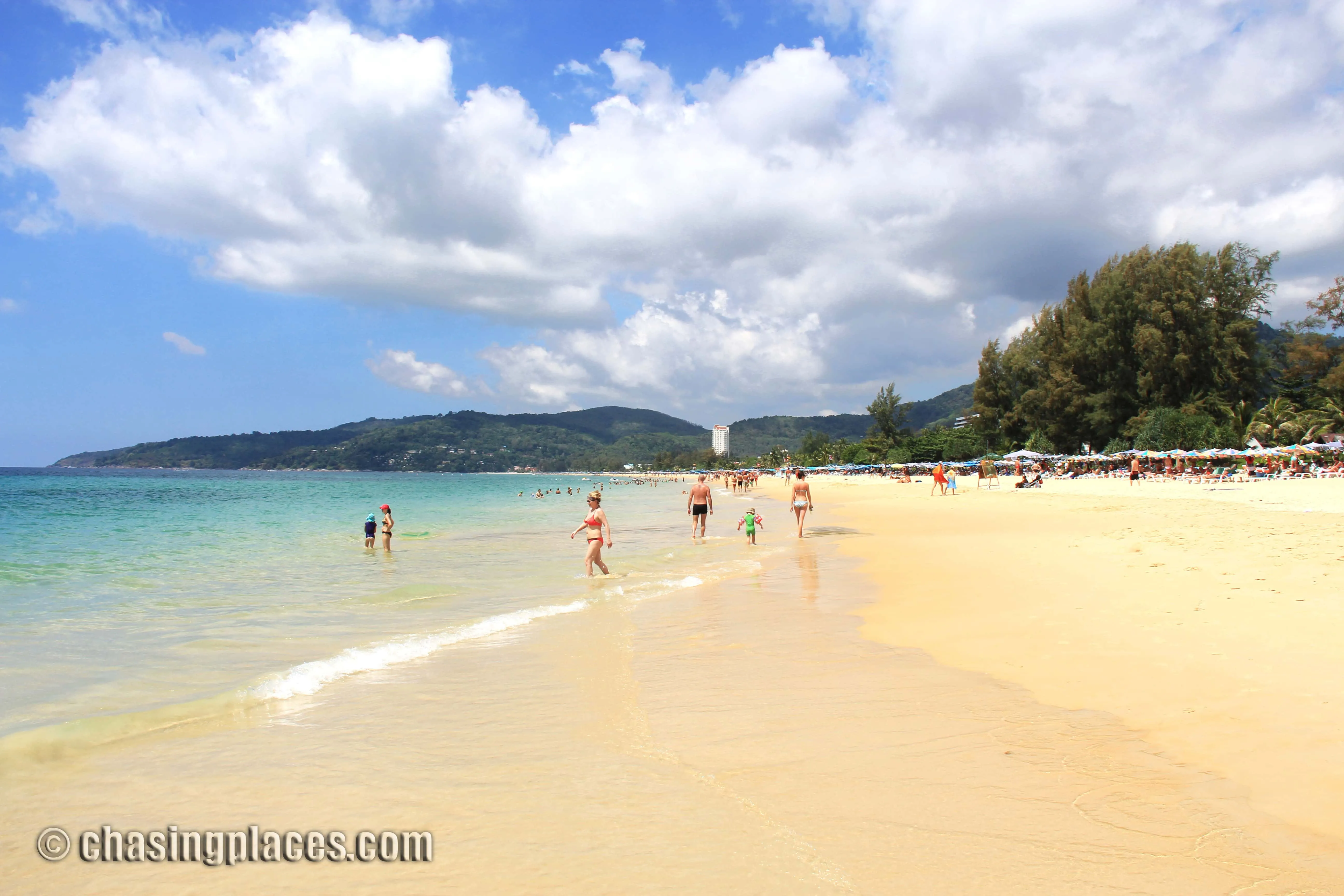 The 3 Nicest “Touristy” Beaches in South East Asia