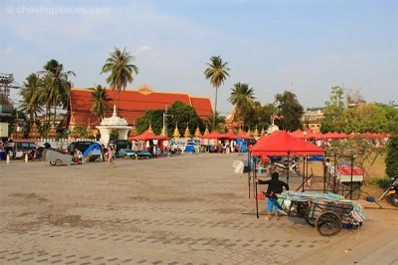The setting up of the Vientiane Night Market during the day.