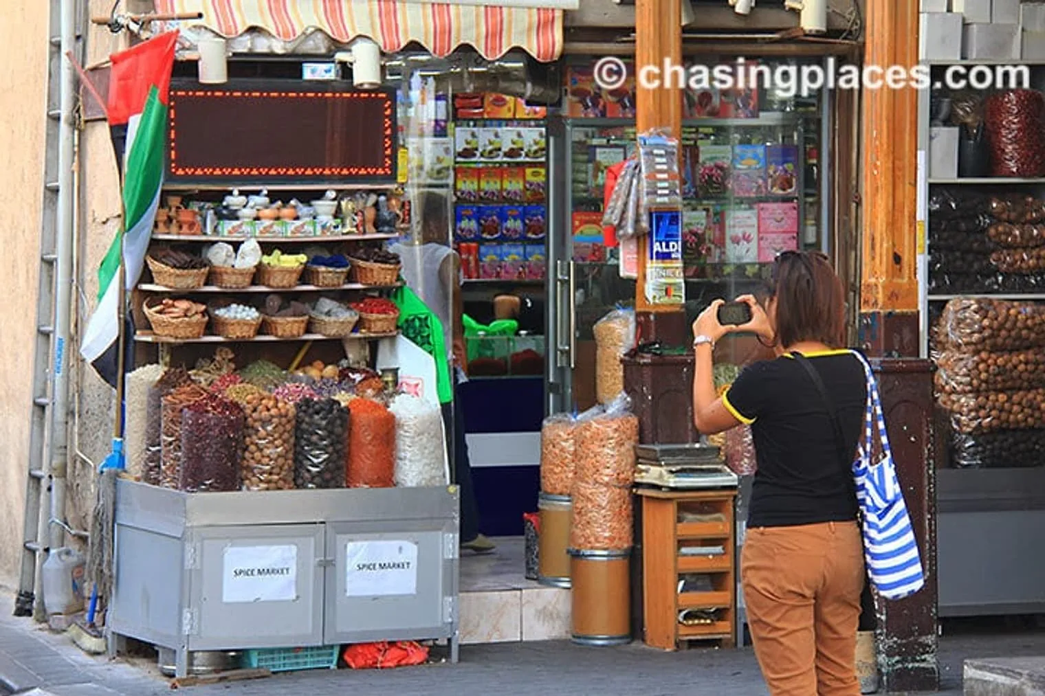 Just taking some photos of the Spice stalls and shops.